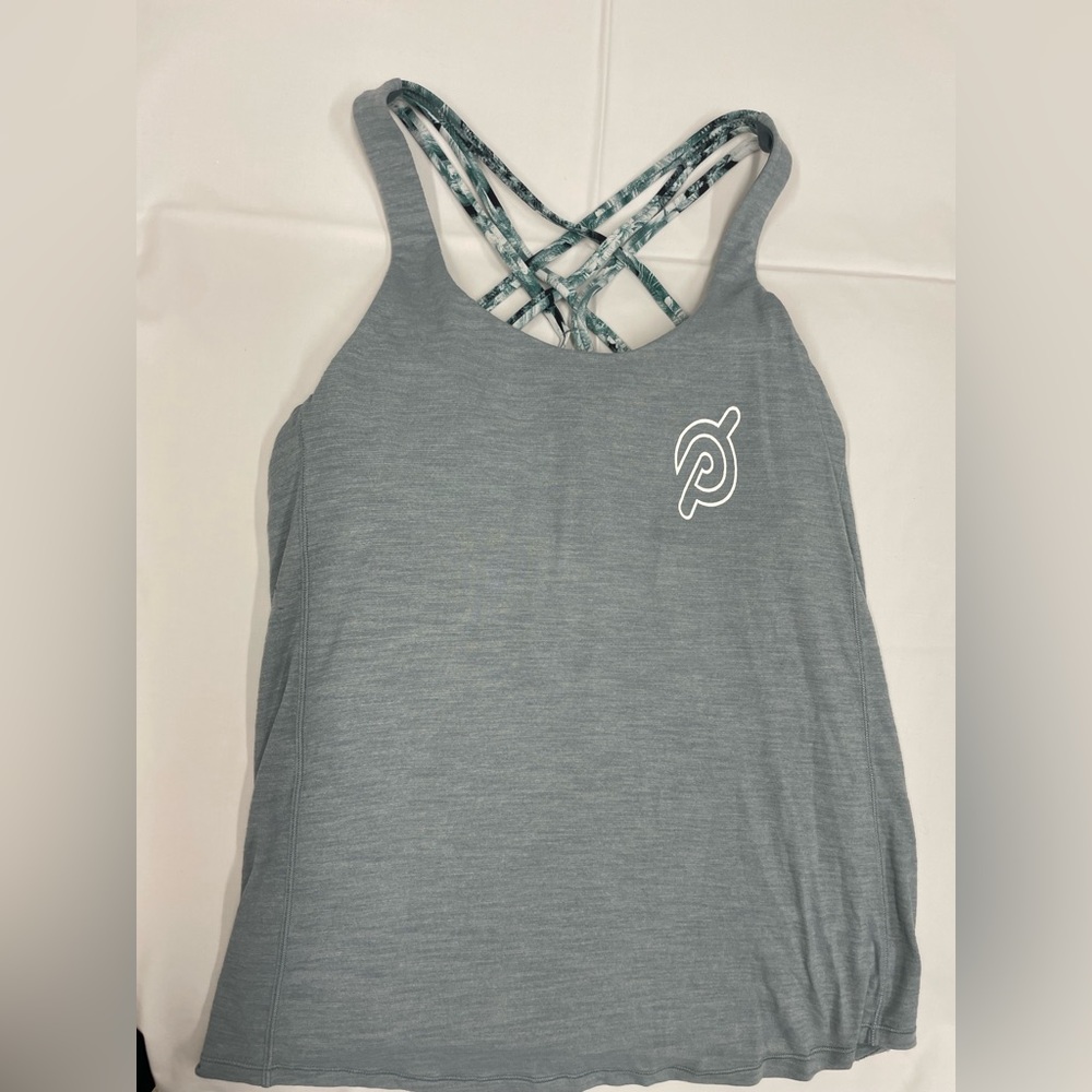 Lululemon tank top. Built in free to be serene bra. Peloton brand. Women size 4